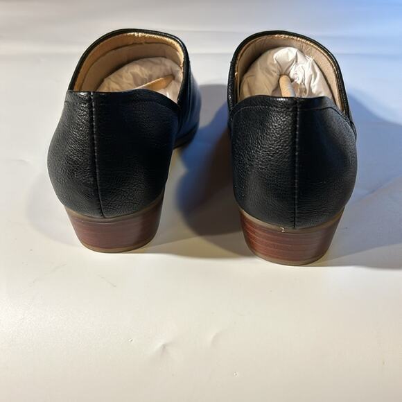 NIB Women's Naturalizer Carlyn Faux Leather Block Heel Booties 6 M - Picture 6 of 10